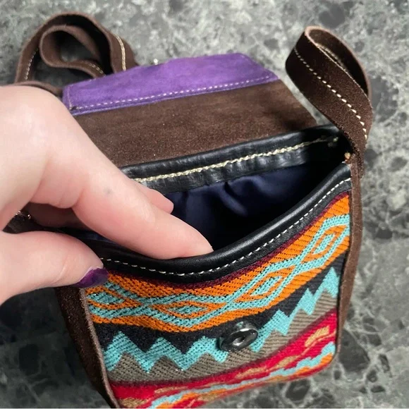 Handmade rawhide bag - Picture 7 of 9